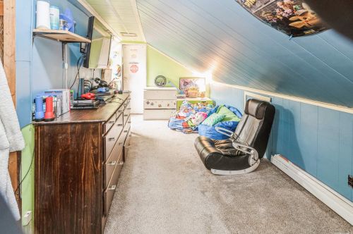 485 8 St, North Lindenhurst NY 11757-5521 exterior