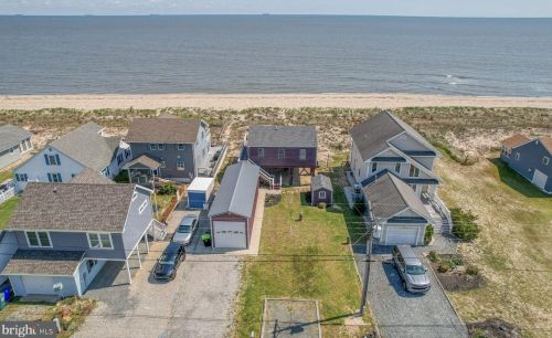 9313 Shore Dr, Slaughter Beach, DE 19963-4619