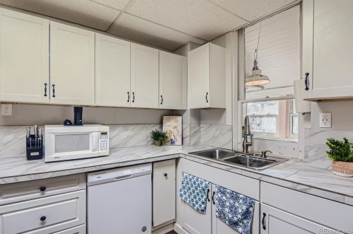 1115 Lake Ave, Pueblo CO 81004-2843 exterior