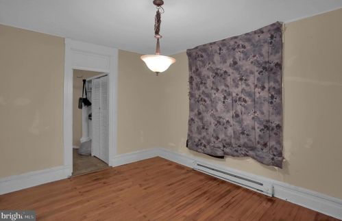 2001 Derry St, Harrisburg PA 17111-1643 exterior