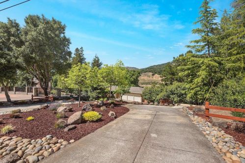 17240 Holiday Dr, Morgan Hill, CA 95037-6528