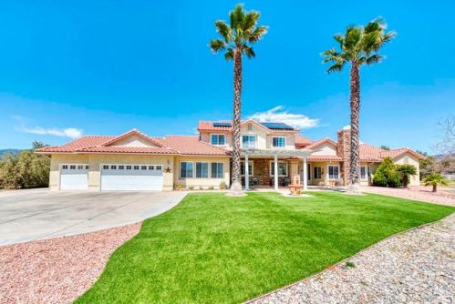 9805 Bald Mountain Ct, Santa Clarita, CA 91390-5421