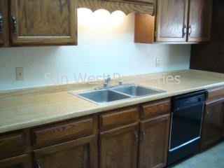 1076 Navajo St, Farmington NM  87401-9189 exterior