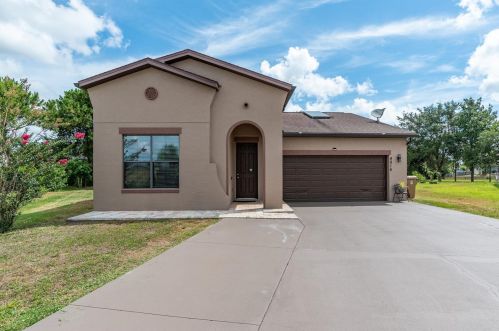 4816 Ashurst St, Kissimmee, FL 34758-2884
