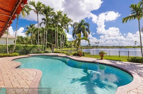 17836 15 Ct, Hollywood FL 33024-4602 exterior