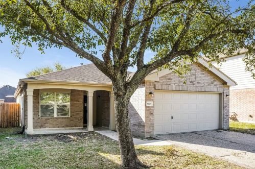 18331 Atasca Woods Trce, Humble TX  77346-3293 exterior