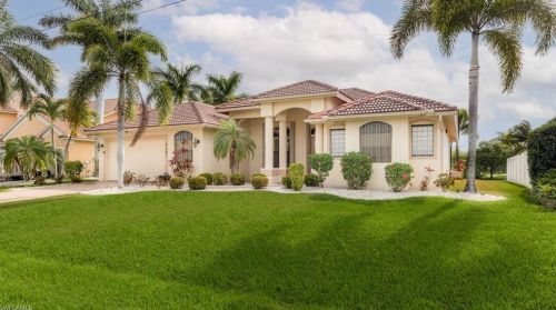 3427 27th Ave, Cape Coral, FL 33914-4827