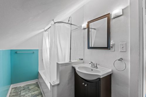 3043 Pierce St, Minneapolis MN 55418-2155 exterior