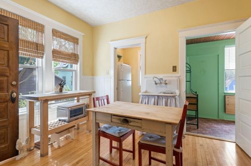 2112 Talmage Ave, Minneapolis MN 55414-2659 exterior