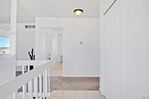 1045 Jaroso Dr, Pueblo CO 81007 exterior