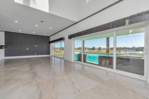 703 Leaning Oak Trl, Richmond TX  77406-4653 exterior