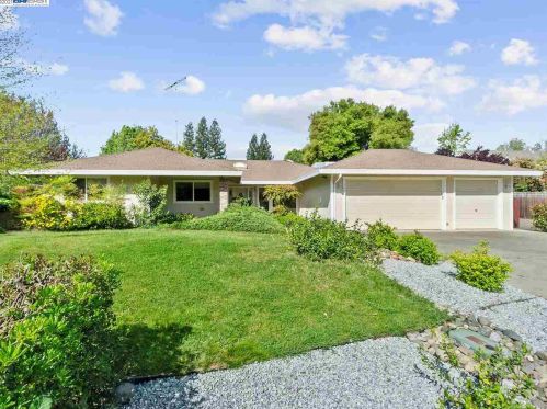 7029 Walnut Ave, Citrus Heights, CA 95662-2702