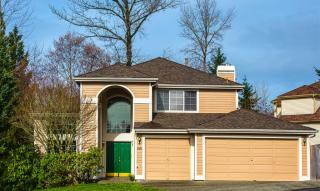 1903 Field Ave, Seattle, WA 98059-4252