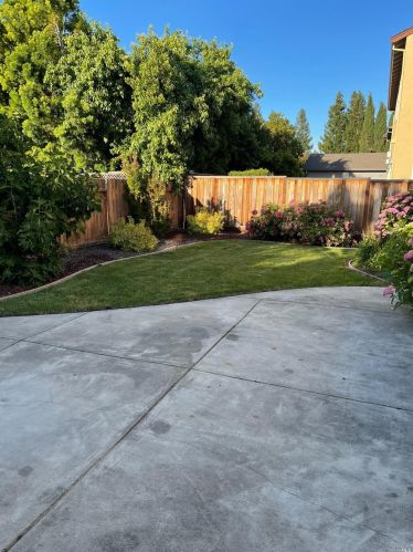 681 Decanter Cir, Windsor CA  95492-9630 exterior