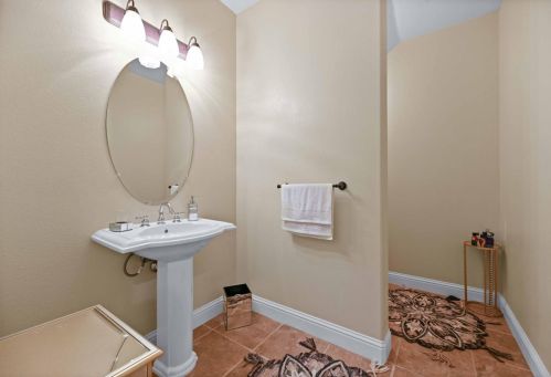 4021 Calistoga Ct, Modesto CA  95356-8987 exterior