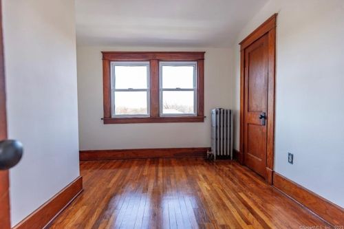 46 Sander St, United States Coast Guard Ac CT  06320-3320 exterior