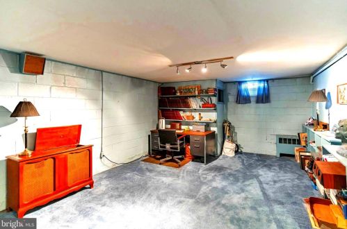 623 Crescent Ave, Lansdale PA 19446-3203 exterior