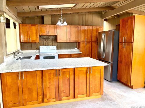 2163 Aumakua St, Pearl City, HI 96782-1370