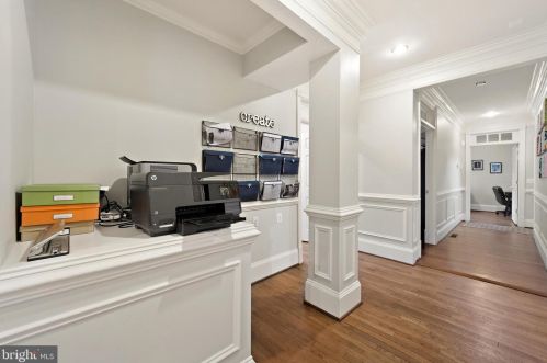 213 Loudoun St, Leesburg VA exterior