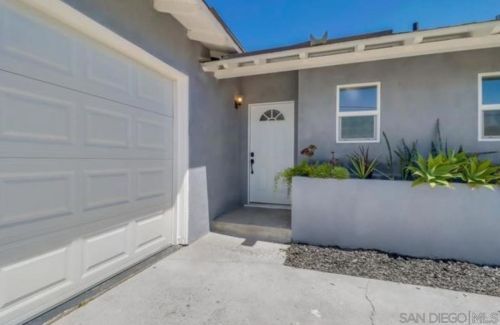 1621 Primera St, Lemon Grove CA  91945-4305 exterior
