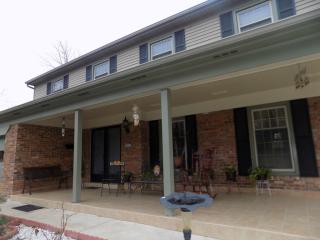 665 Evangeline Rd, Cincinnati, OH 45240-3011