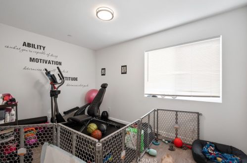 2032 Piru St, Compton CA  90222-3525 exterior