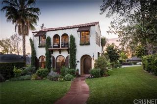 1861 Cleveland Rd, Glendale, CA 91202-1055