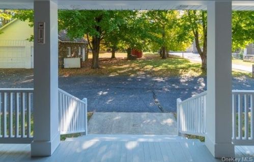 67 Main St, Washingtonville NY  10992-1212 exterior