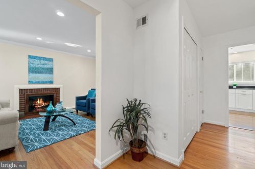 3205 Patrick Henry Dr, Falls Church VA  22044-1625 exterior