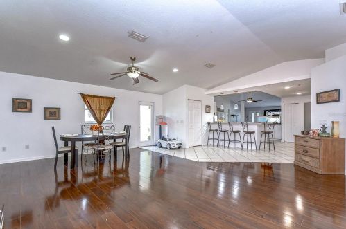 1144 Westwood Dr, Lutz FL  33549-4129 exterior