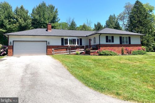 1434 Embreeville Rd, Kennett Sq, PA 19348-1483