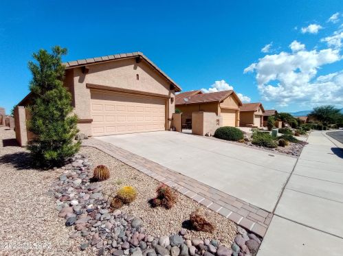 1074 Pastora Peak Dr, Green Valley AZ  85614-6176 exterior
