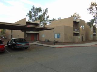 2813 Paradise Ln, Phoenix AZ  85032-3763 exterior