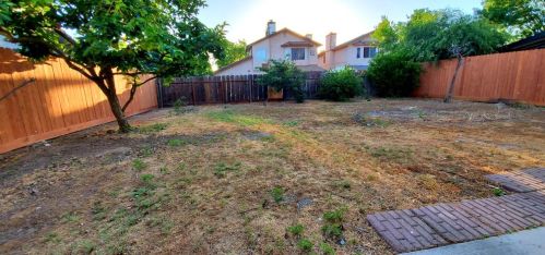 2417 Orchard Park Way, Modesto CA  95355-9254 exterior