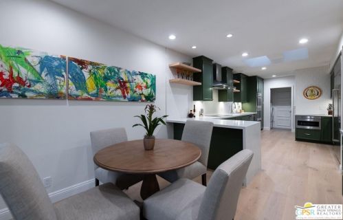 2381 Paseo Del Rey, Palm Springs CA  92264-9542 exterior