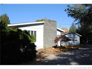 10 Polaris St, Groton, CT 06340-2416
