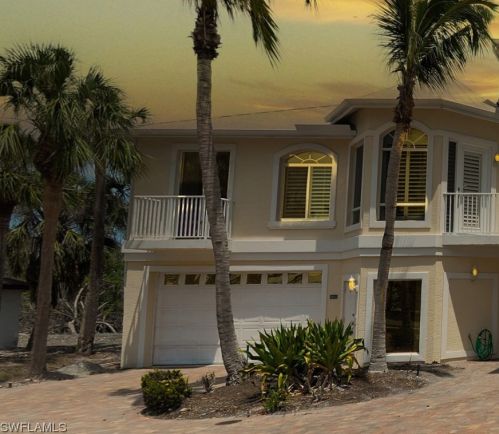 181 Lenell Rd, Fort Myers Beach, FL 33931-4683