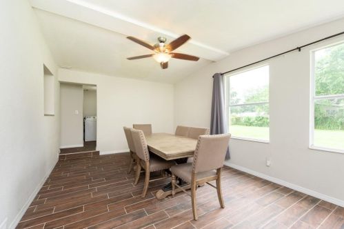 9741 Fowler Ave, Thonotosassa FL  33592-3415 exterior