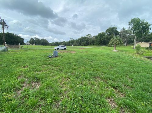 9832 110th Street Rd, Belleview FL  34420-3691 exterior