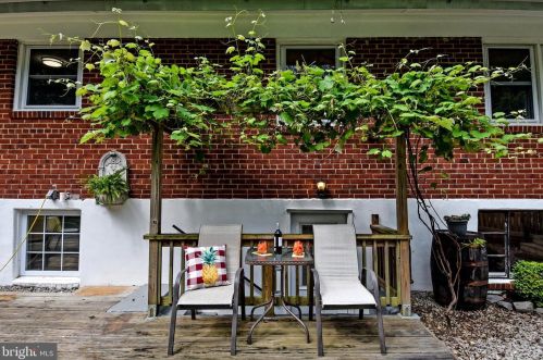 8913 Lagrange St, Lorton VA  22079-1626 exterior