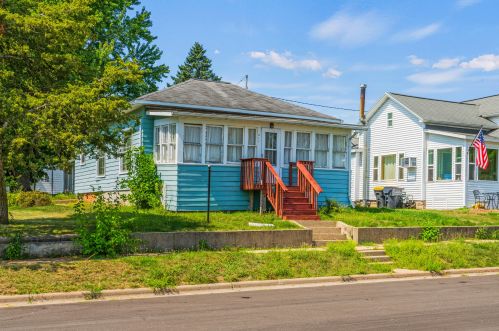 211 Mclean Ave, Tomah, WI 54660-1538