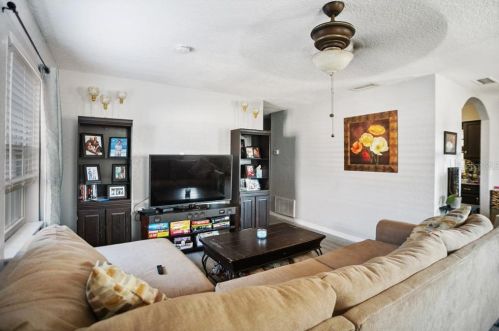 1413 Shady Lane Dr, Orlando, FL 32804-6137