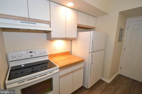 905 Cherrington Dr, Harrisburg PA  17110-9493 exterior