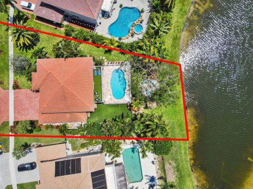 3651 Moon Bay Cir, West Palm Beach, FL 33414-8803