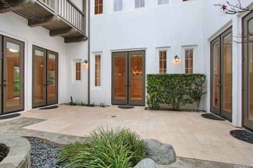 24613 Garland Dr, Santa Clarita CA  91355-4962 exterior