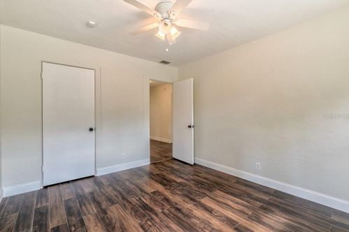 3210 11th Ave, Saint Petersburg FL  33713-5404 exterior