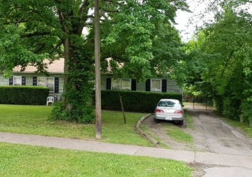 250 Steedly Dr, Louisville, KY 40214-2948