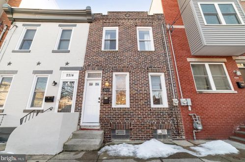 2216 Manton St, Philadelphia, PA 19146-4221