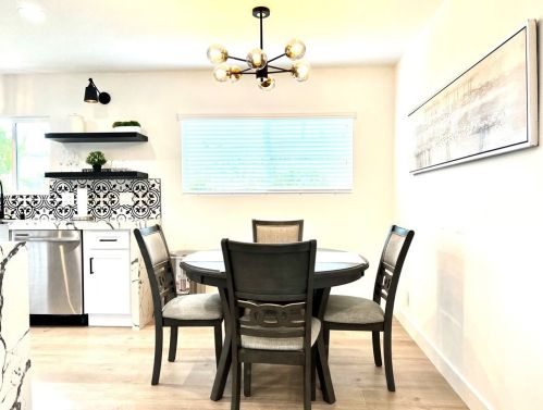 12252 Anzio St, Garden Grove CA  92840-4605 exterior