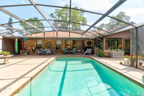 1879 Spruce Creek Blvd, Daytona Beach FL  32128-6742 exterior